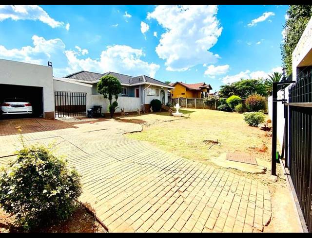 3 BEDROOM HOUSE FOR SALE IN WITPOORTJIE